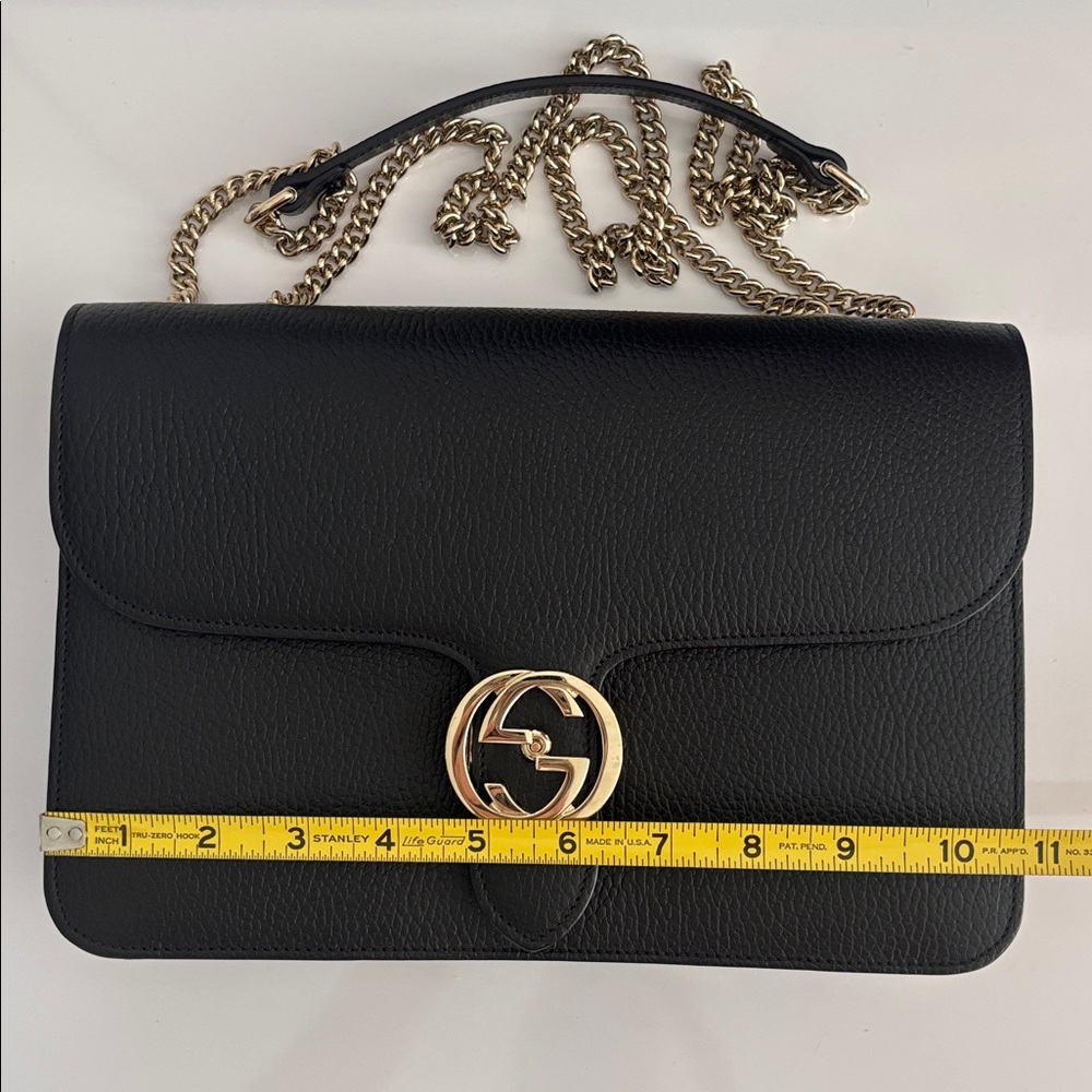 Gucci Interlocking GG Black Calfskin Leather Crossbody/Shoulder Bag - Picture 13 of 16